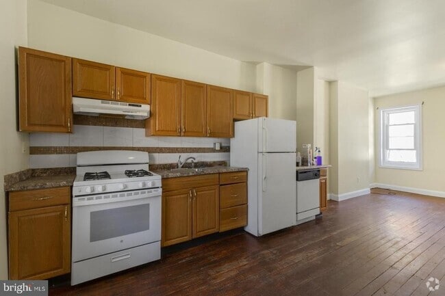 Building Photo - 1331 S Hollywood St Rental