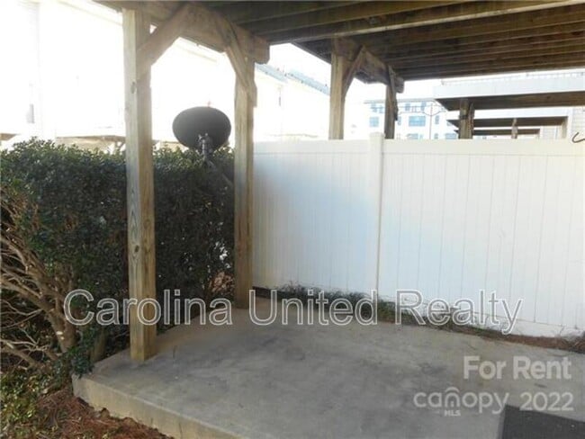 Photo - 8145 Millwright Ln