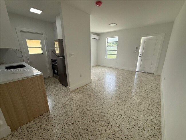 Photo - 2784 SW 31st Pl Unit 2784