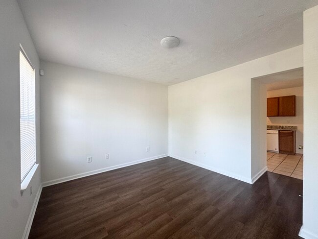 1132 Jonestown Ln