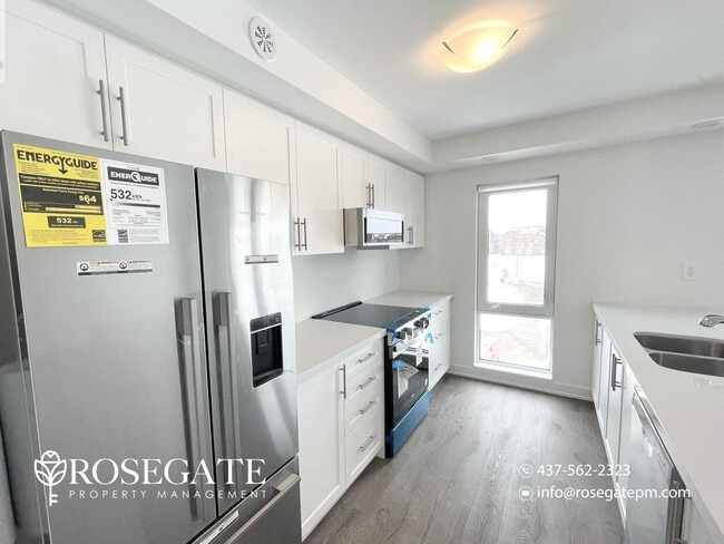 Photo - Modern 2-Bedroom Townhouse with Balcony & Parking – Brampton Unité 8