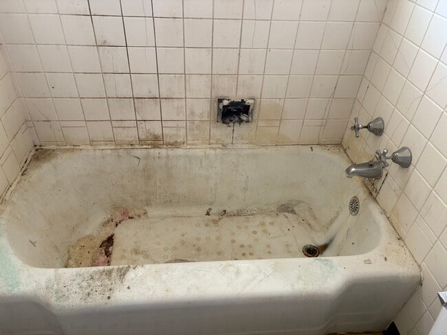 Photo - 8565 Lowell St