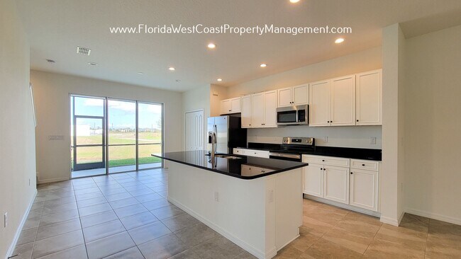 Photo - NORTH RIVER RANCH CORNER TOWNHOME! AVAILABE IN MARCH 2026 -LONG TERM LEASE!