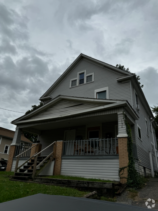 Building Photo - 1174 La Croix Ave Unit 1 Rental