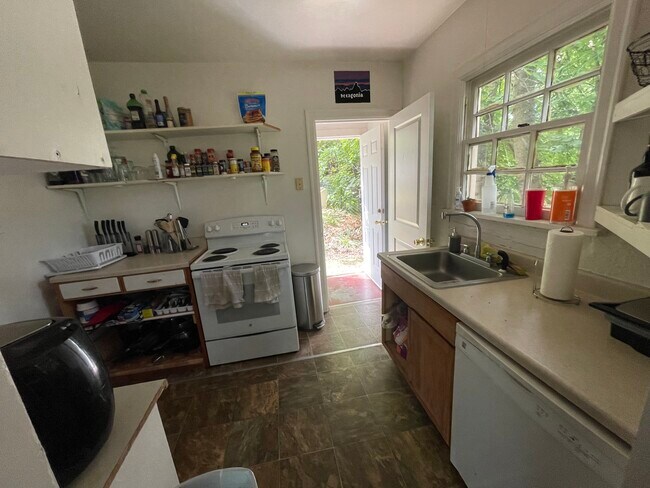 Photo - 1035 NE Monroe St Unit 1