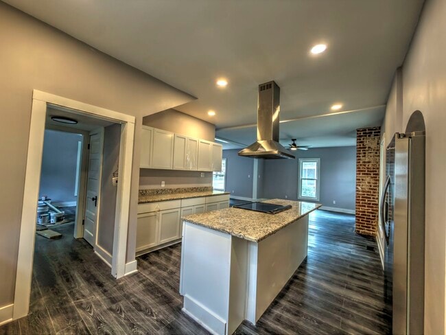 Photo - 623 S 4th St