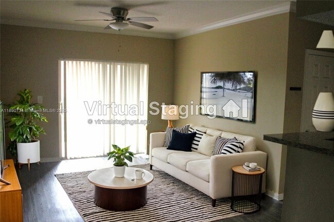 Photo - 100 SW 117th Terrace Unidad 2303