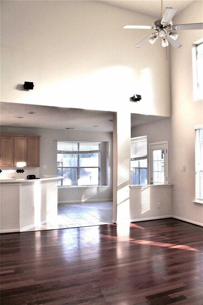 Photo - 71 N Brooksedge Cir