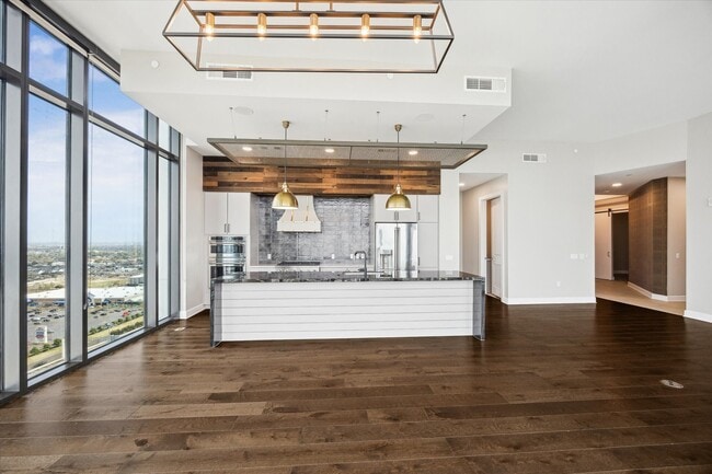 Photo - 9757 Katy Fwy Unit 2508