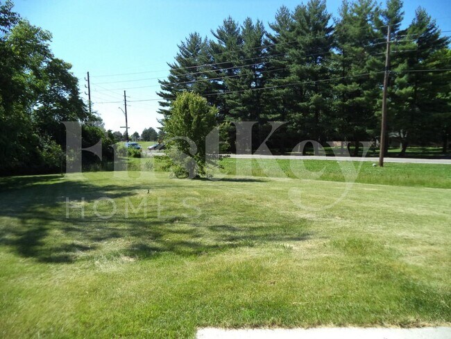 Photo - 10022 Arapahoe Dr
