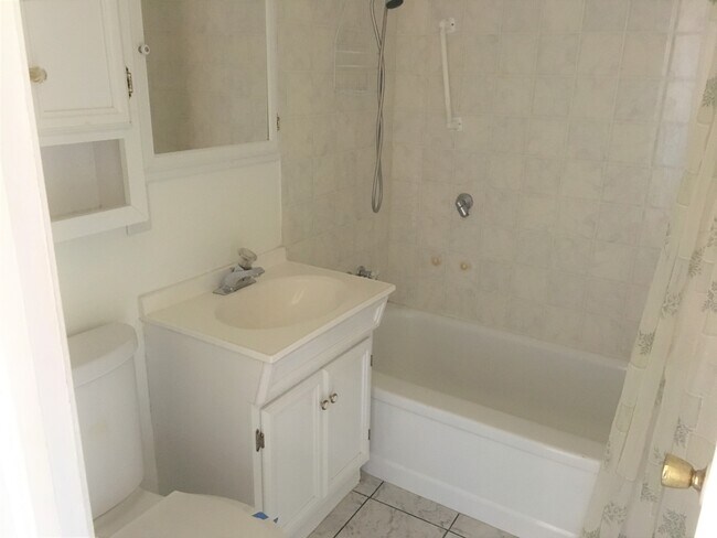 Photo - 721 Morrison Avenue