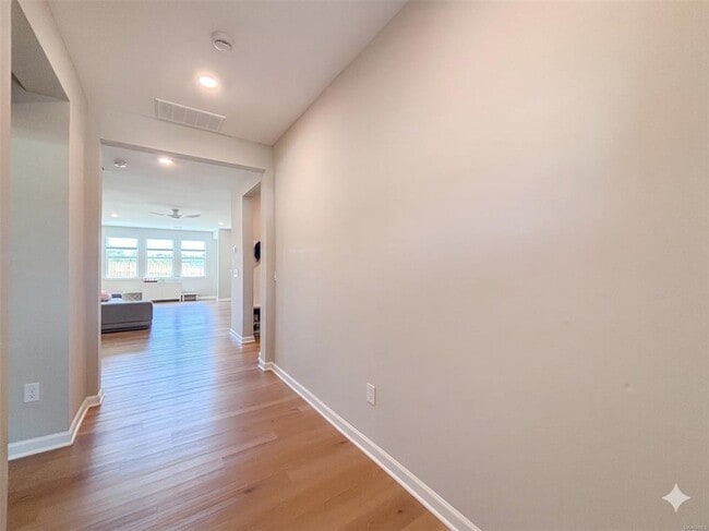 Photo - 154 Westover St