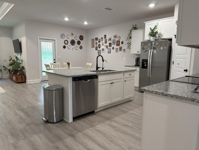 Photo - 2075 Hansel Hl Dr