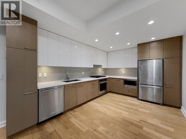 Photo - 5311 Cedarbridge Way Unité 1xx