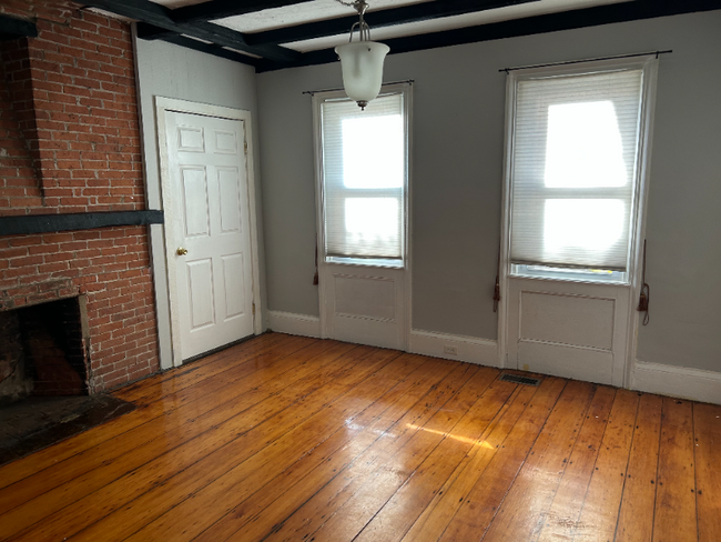 Building Photo - 13 Bradford Rd Rental