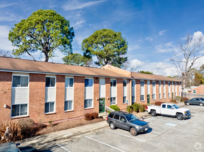 Photo - Monterey Apartments