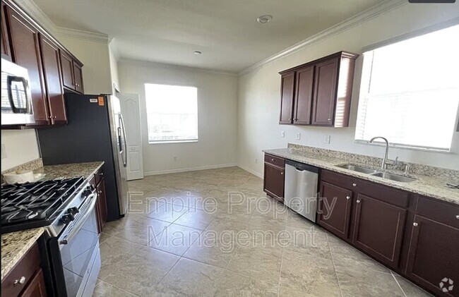 Building Photo - Charming 3-Bedroom Rental Home in Serene B...