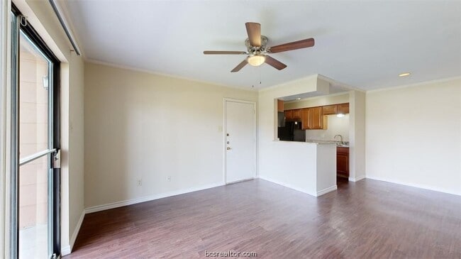 Photo - 904 University Oaks Blvd Unit 3