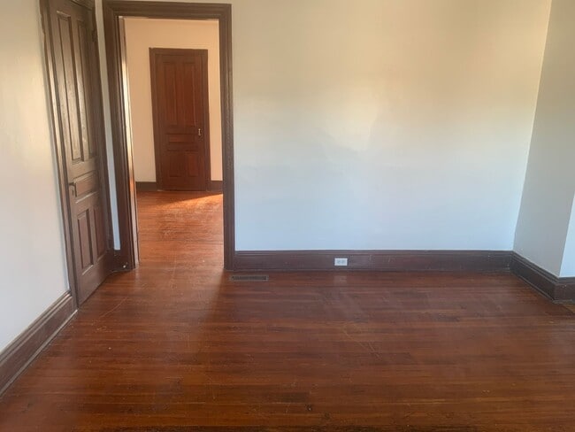 Photo - 3 bedroom apartment in West End of York City