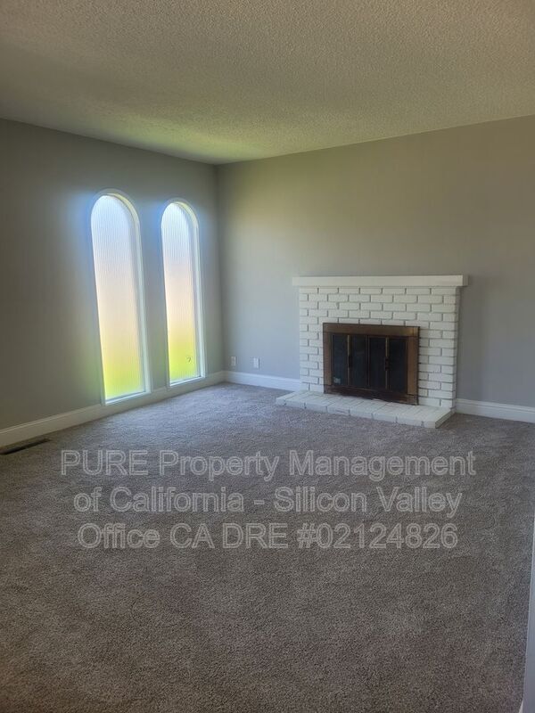 Photo - 2451 Kennedy Ave