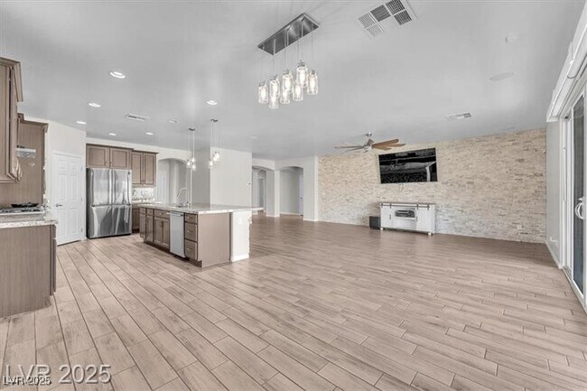 Photo - 232 Star Ruby Ct
