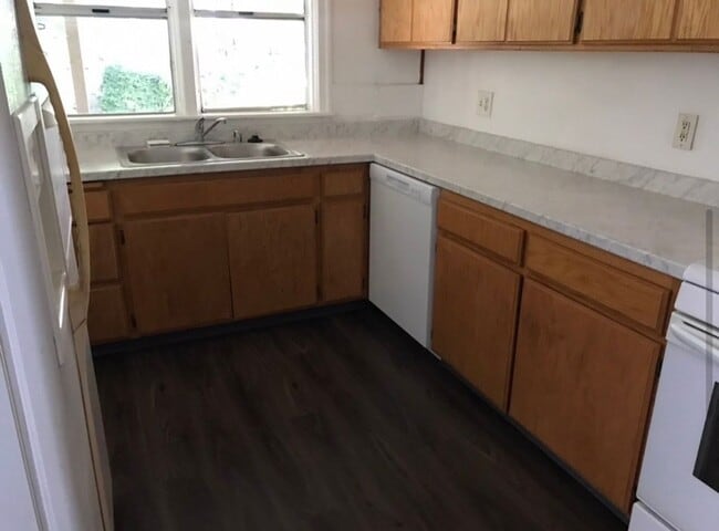 Photo - 3bd 2 ba home, great location