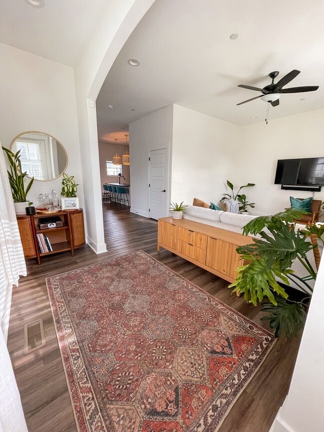 Photo - 1398 Hicks Edgen Rd