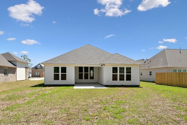 Photo - Beautiful 4 bedroom home in Ascension