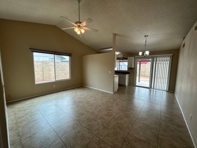 3041 W Monona Dr