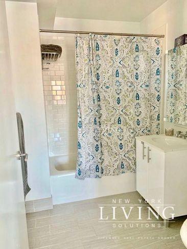 Photo - 2 bedroom in Long Island City NY 11109 Unit 3502