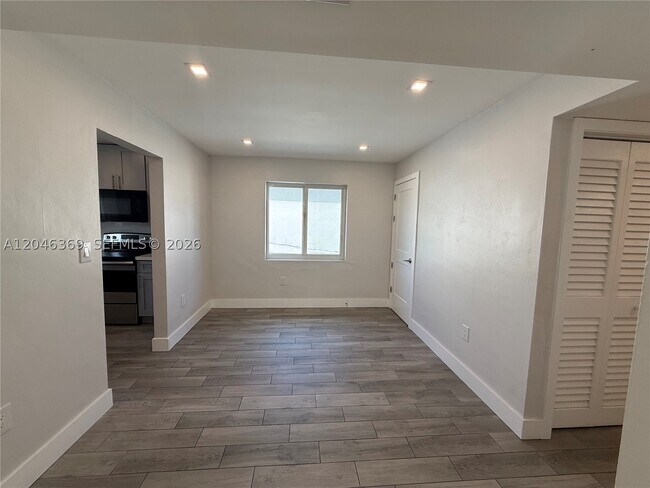 Photo - 837 SE 12th 837 Unit 837