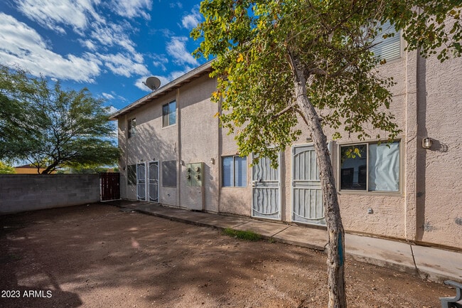 Photo - 12740 W Amy Dr Apartment Unit 2