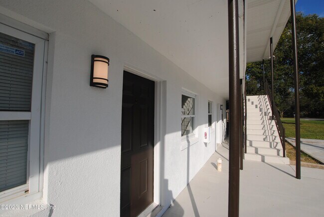 Photo - 2975 Dellwood Ave Unidad 1
