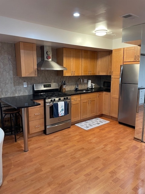 Full Kitchen with cooking utensils and dishes included - 481 Father Capodanno Blvd Unit Furnished Studio