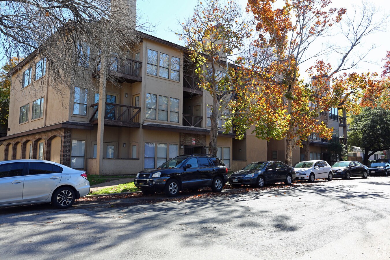 St. Thomas Condominiums - St. Thomas Condominiums