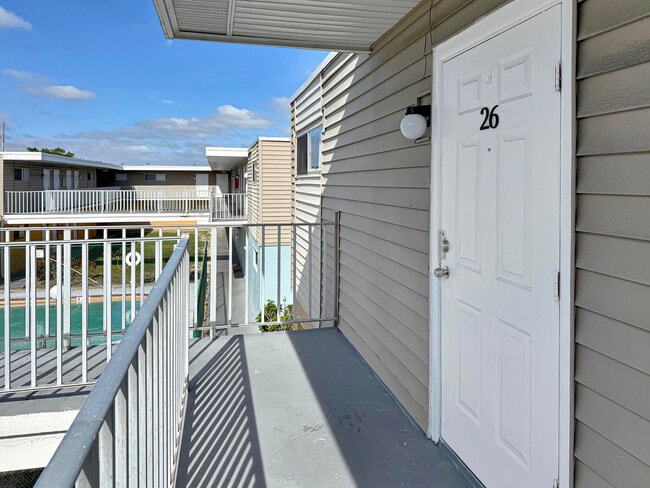 Building Photo - 1500 Crescent Cir Unit A26