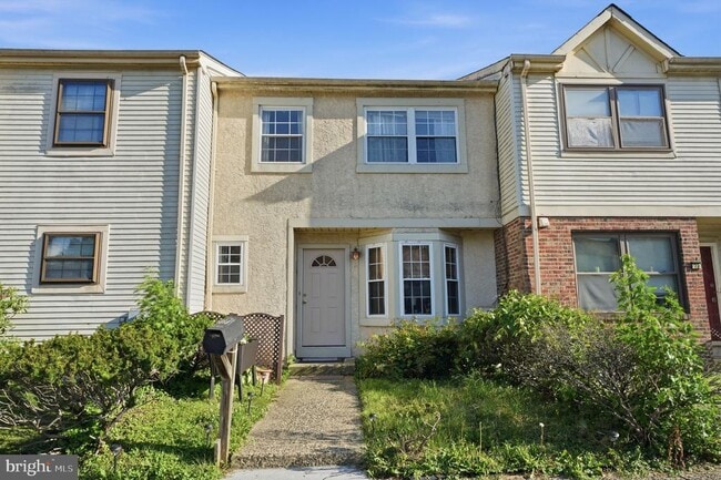 Building Photo - 272 Hudson Ct
