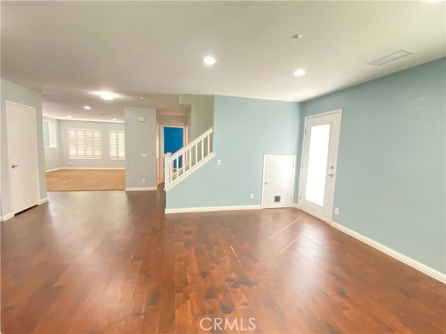 Photo - 971 Saltcoats Dr