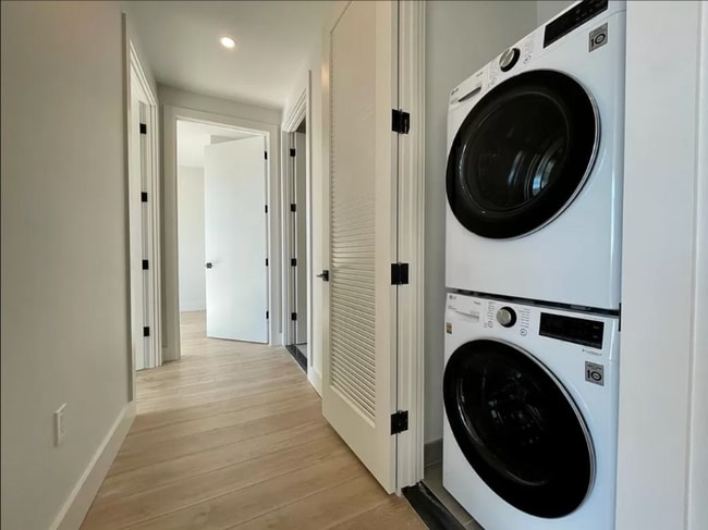 Photo - 11 Herkimer St