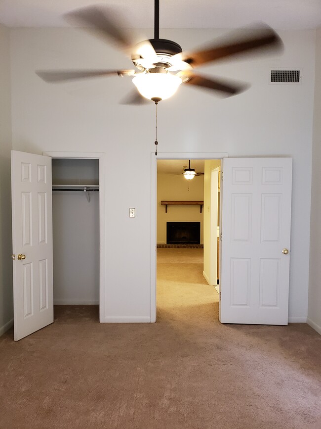 Photo - 201 Woodale Drive Unit A