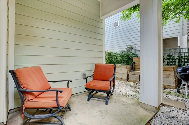 Photo - 2403 Jackson St
