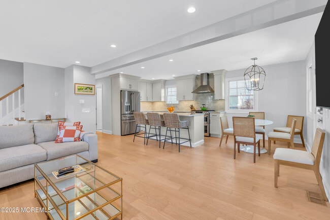 Photo - 611 St Clair Ave