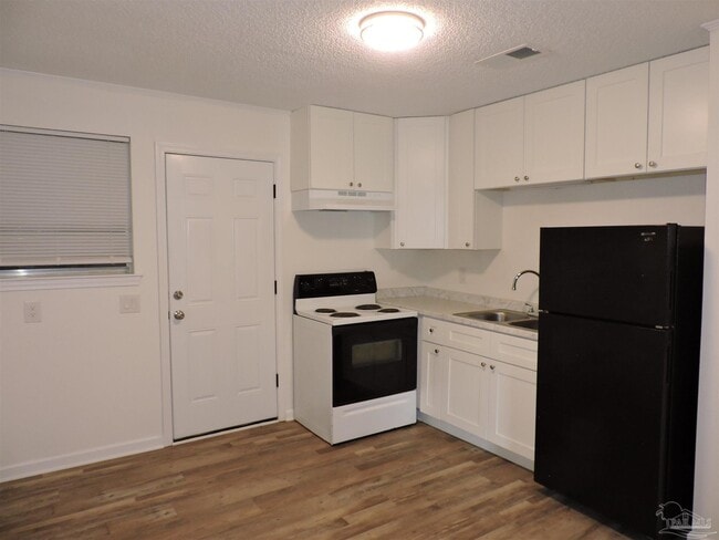 Photo - 11617 Amy Ave