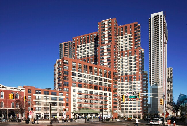Grove Pointe