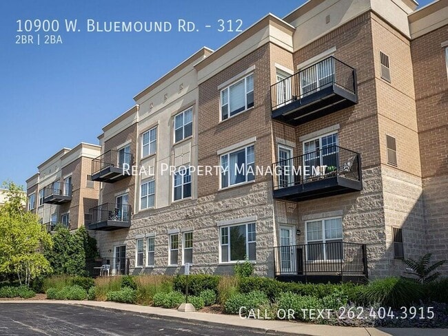 Building Photo - 10900 W Bluemound Rd