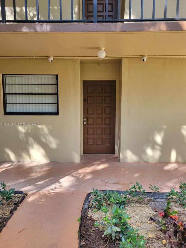 Photo - 10875 SW 112th Ave Condominio Unidad 111