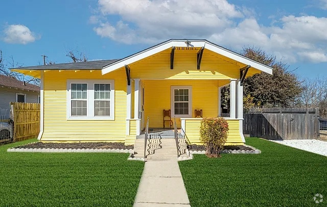 Building Photo - 475 E French Pl Rental