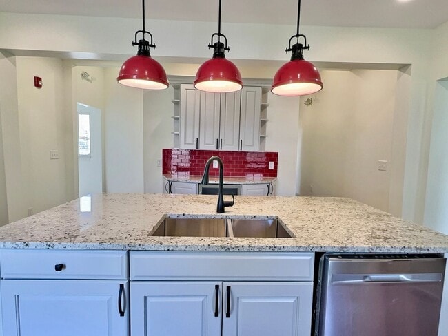 Photo - **August 2028** HUGE 8 Bed 6 Bath !! Fully Remodeled!!