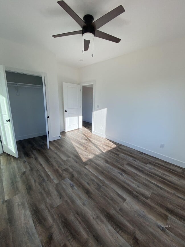 Photo - 742 W Vance Dr