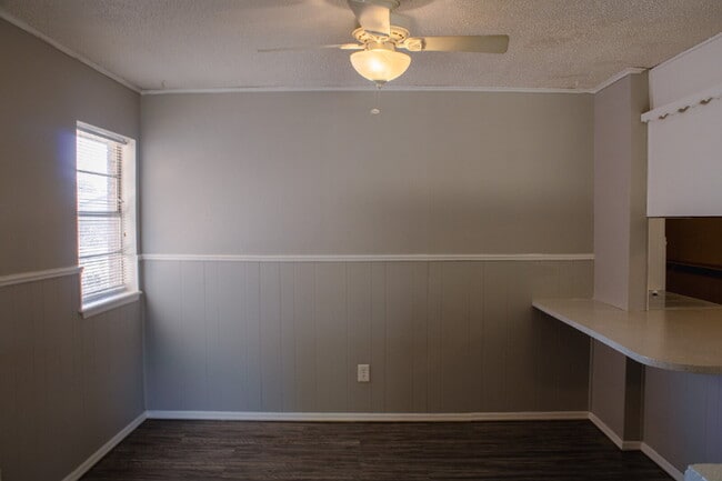 Photo - Cute, Clean and Central 3 bedroom 2 bathroom
